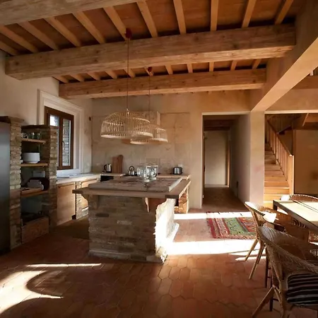 Vii Tempo Nyaraló Volterra